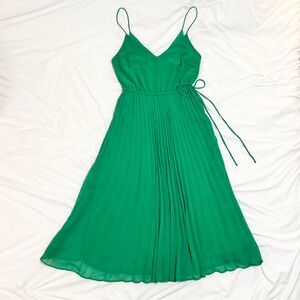 ASOS Vibrant Green Pleated Midi Dress | NWT Size 4